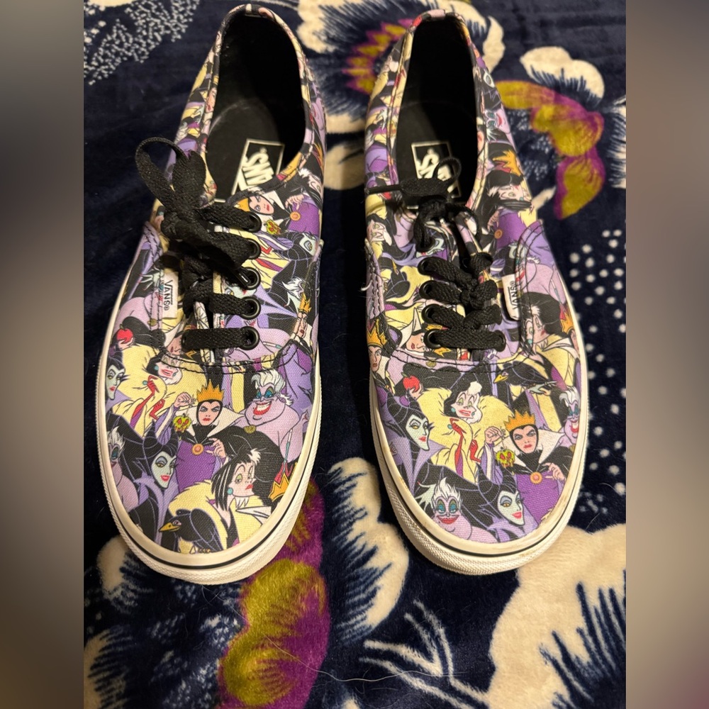 Vans Authentic Disney multi villain women’s size 9